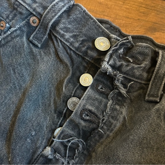Levi’s 501 Black Denim Shorts - Picture 4 of 5